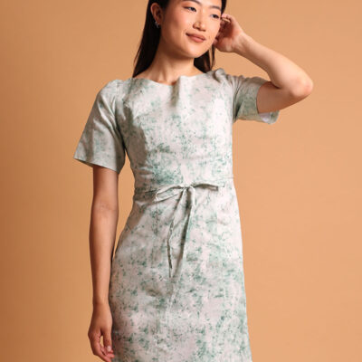 Robe courte blanche et turquoise/vert pour femme, croisée par lacets dans le dos
