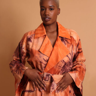 Trench fluide et long pour femme, Vedova Nera le trench coat corail sublime et créatif