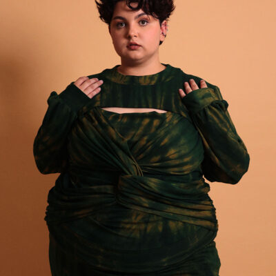 T-shirt épais original et élégant pour femme grande taille - Kroskel et son ensemble grande taille luxe pour femme