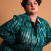 Veste courte en jeans pour femme grande taille - Kroskel et la veste grande taille luxe pour femme