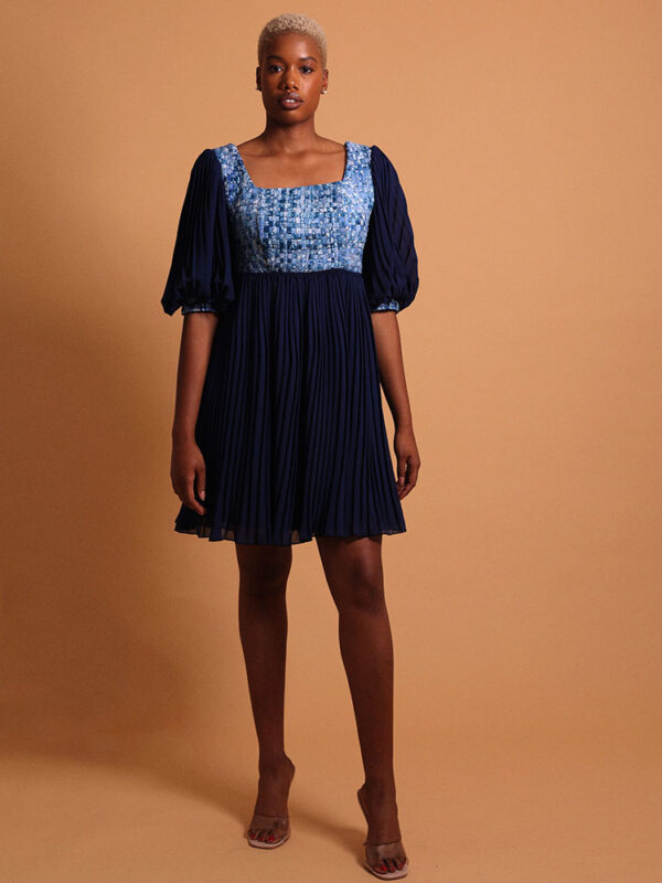 Robe bleue courte en mousseline pour femme - Kroskel, la marque de luxe pour femme