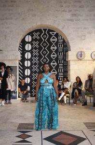 Défilé de mode Automne-Hiver 2022 - Kroskel chez Saargale - Ensemble Varano